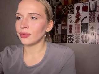 MarylouSharpe fully nude on Live Sex Chat