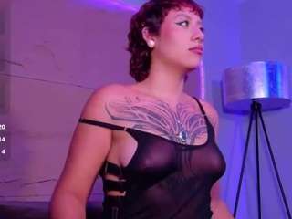 Osiiriss fully nude on Live Sex Chat