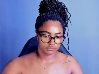 Shygirl fully nude on Live Sex Chat