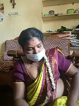 tamil-kamakanni nude on webcam for live sex chat