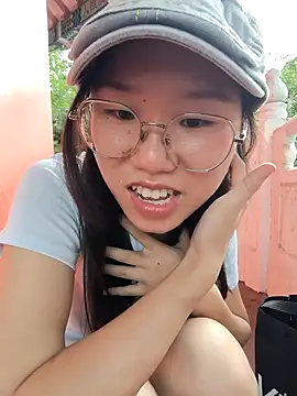 xiaomin666 nude on webcam for live sex chat